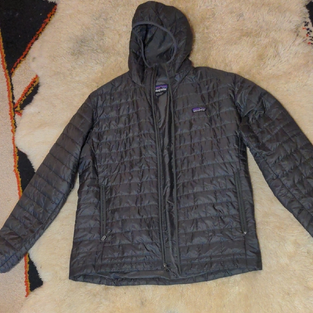 Patagonia Men's Black Nano Puff Insulated Hooded Jacket